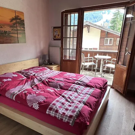 Daire Chez-nous Appartement-fewo- Dusche Oder Bad- Wc 6-bettwohnung By Interhome *
