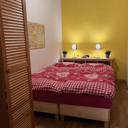 Daire Chez-nous Appartement-fewo- Dusche Oder Bad- Wc 6-bettwohnung By Interhome Gstaad