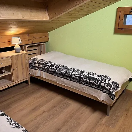Chez-nous Appartement-fewo- Dusche Oder Bad- Wc 6-bettwohnung By Interhome