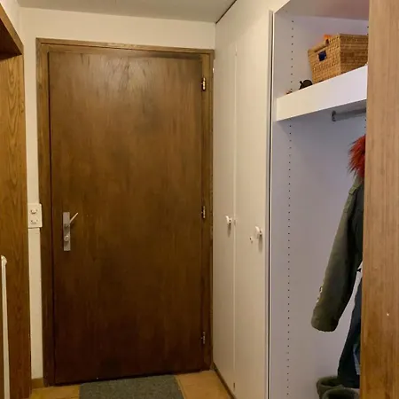 Daire Chez-nous Appartement-fewo- Dusche Oder Bad- Wc 6-bettwohnung By Interhome *
